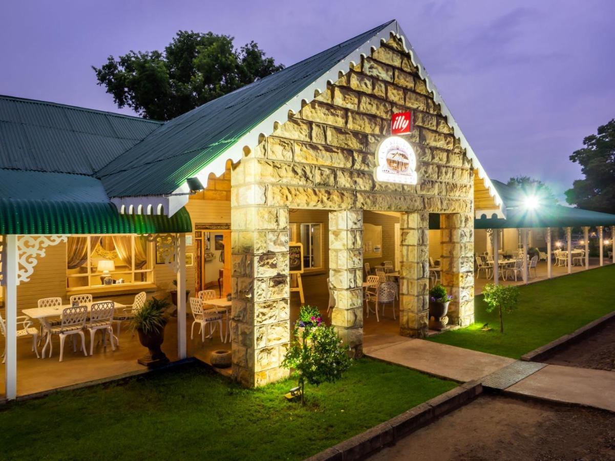 Fouriesburg Country Inn Buitenkant foto